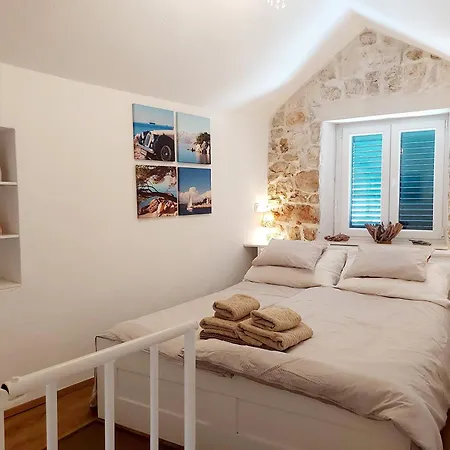 Little Palmina سبليت