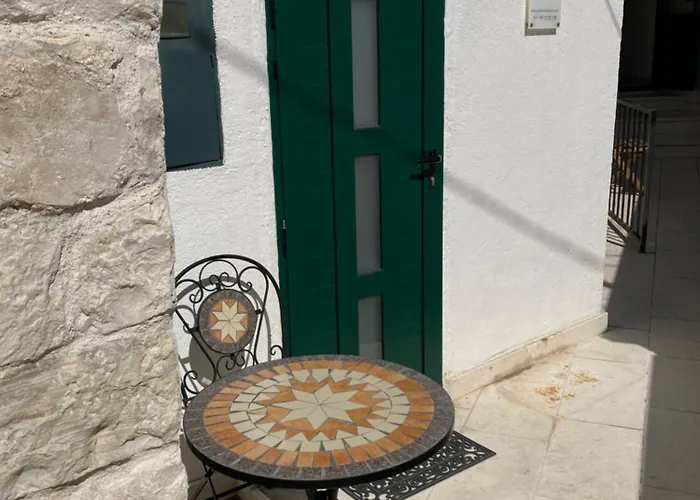 Little Palmina 3* Сплит